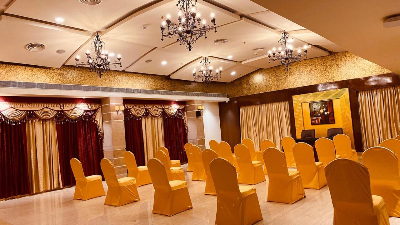 Quality Inn Viha Kumbakonam Bagian luar foto