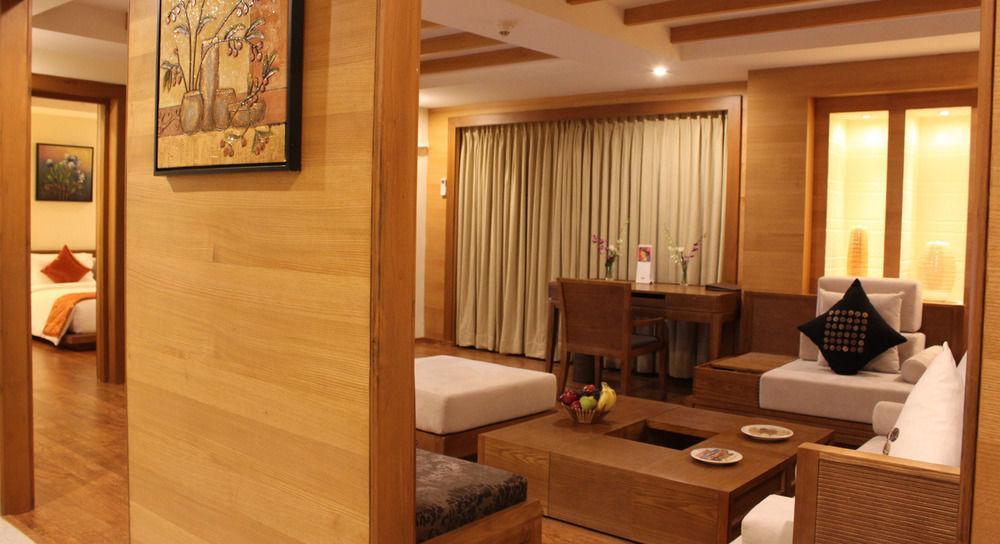 Quality Inn Viha Kumbakonam Bagian luar foto