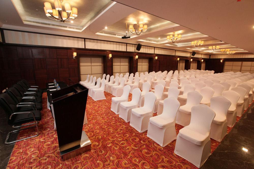 Quality Inn Viha Kumbakonam Bagian luar foto