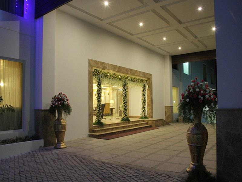 Quality Inn Viha Kumbakonam Bagian luar foto