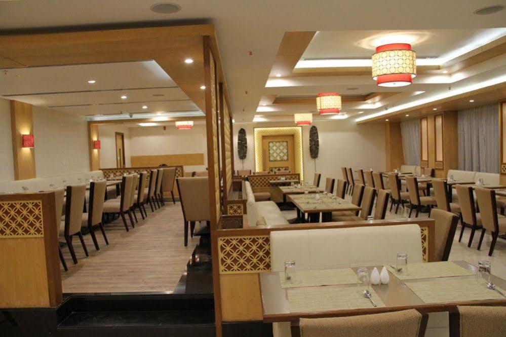 Quality Inn Viha Kumbakonam Bagian luar foto