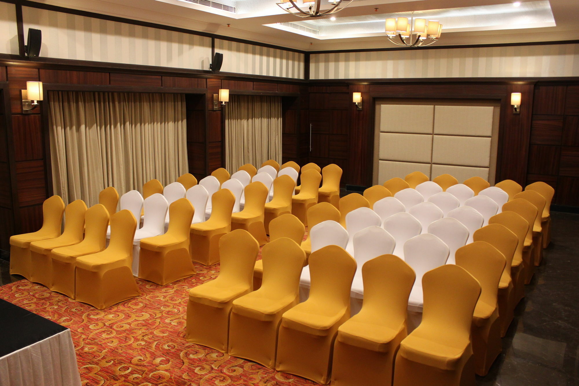 Quality Inn Viha Kumbakonam Bagian luar foto
